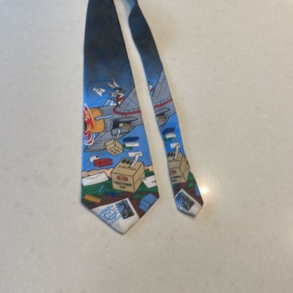 Looney Tunes stamp collection men’s tie 1997 Warner Brothers USPS. Fun tie. - Picture 4 of 5